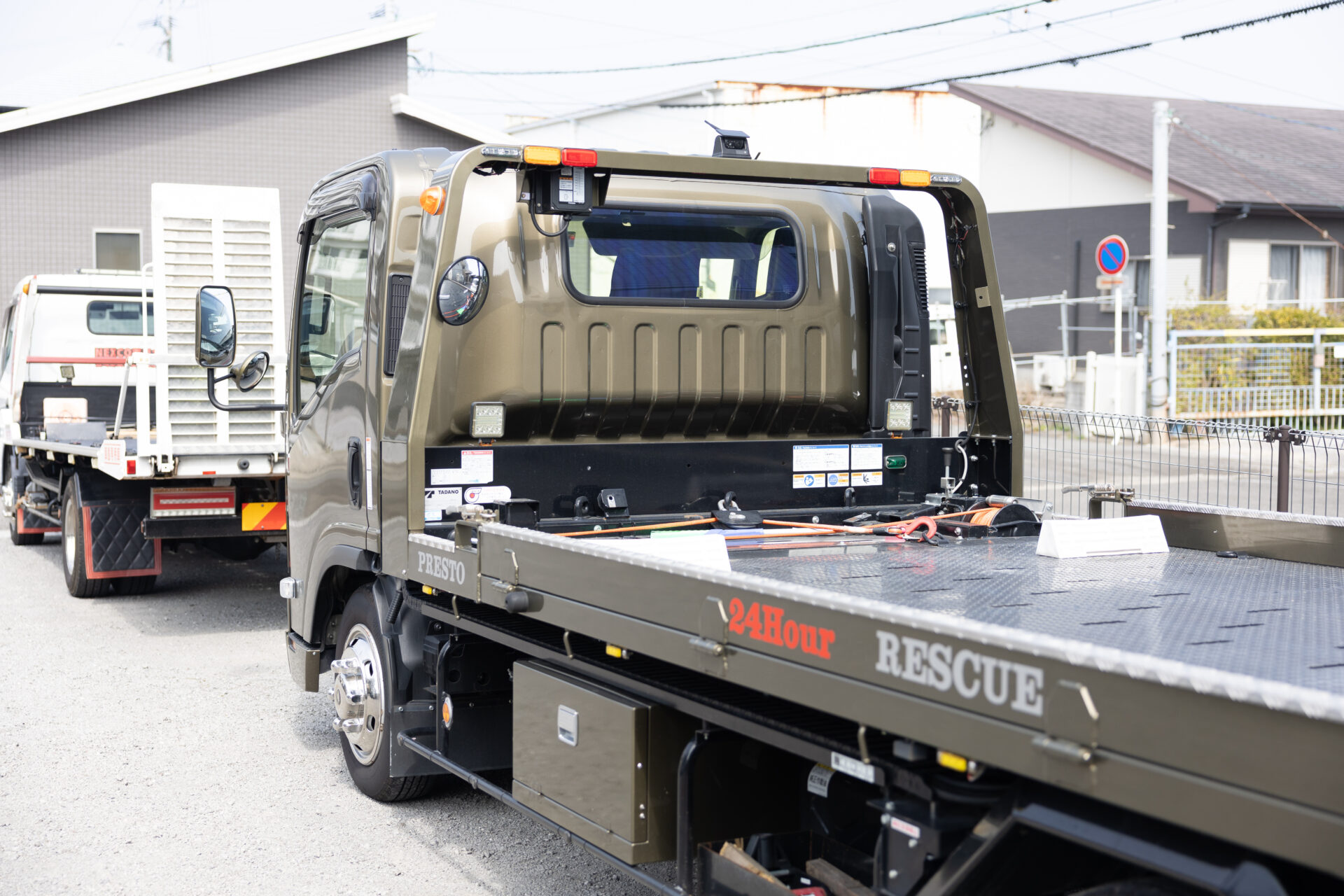 選ばれる理由#3 「急なトラブルでも<br>年中無休でレッカー対応可能！<br/>」